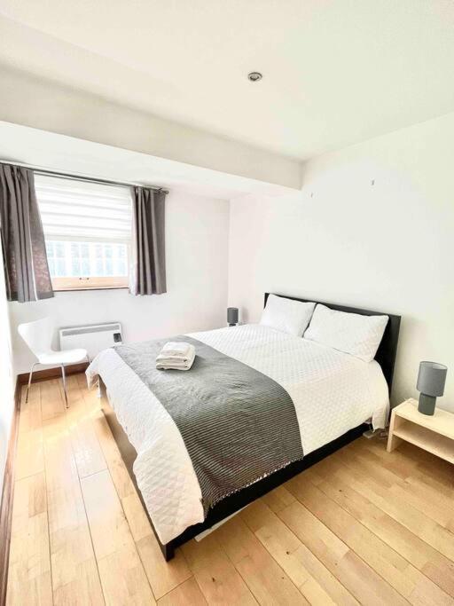 Modern Apt In Heart Of Dublín Exterior foto